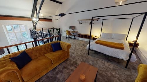 Hu1 Boutique City Apartment - Sleeps 6