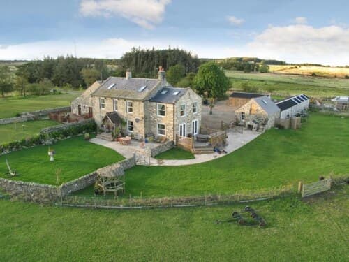 Meagill Farmhouse, hot Tub, bbq hut