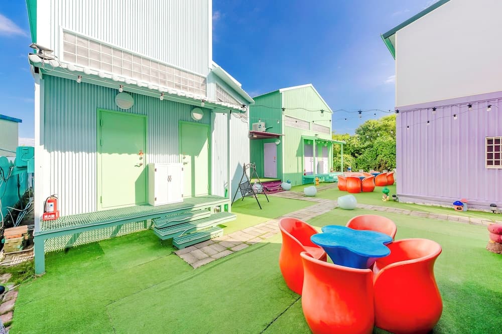 Happiness Pink B&B