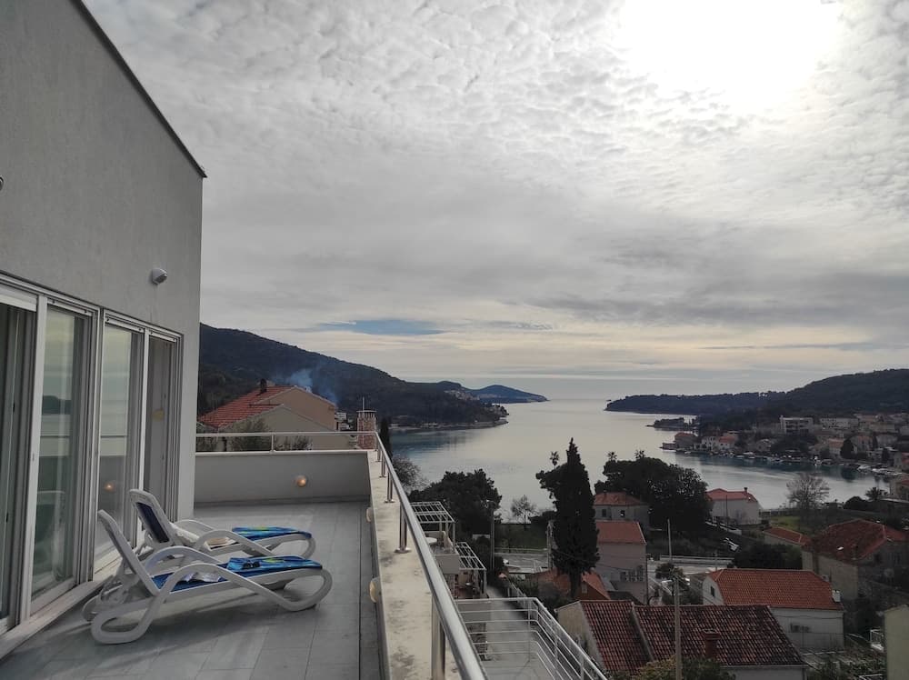 Blue Bay Apartment