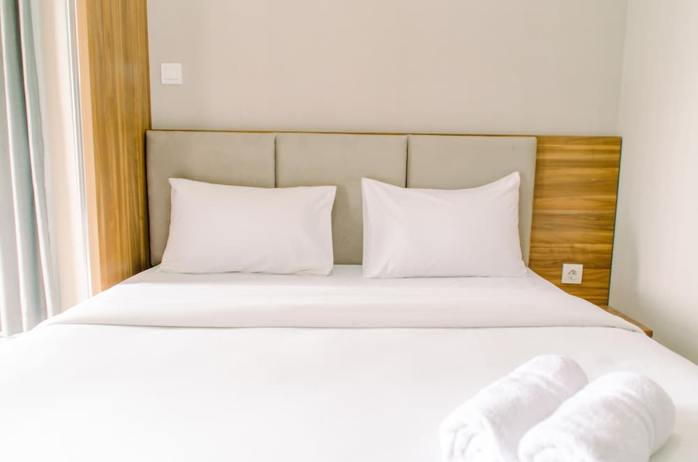 Comfy Studio At Amazana Serpong Apartment