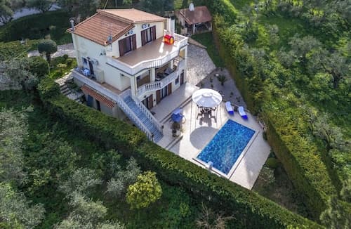 Villa Napolia - Luxury Villa With Amazing Sea View