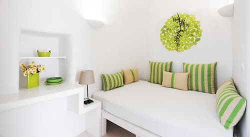 White Grape Suites