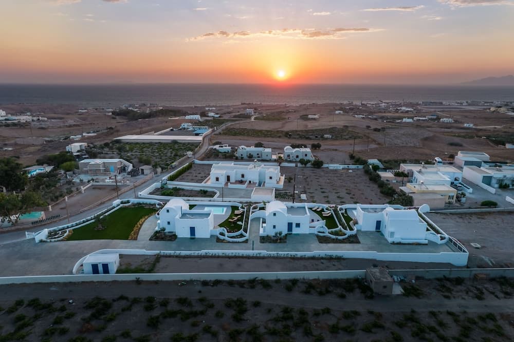 Kyklos luxury Villas with private pool