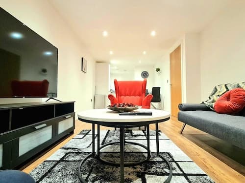 1-bedroom Aprt in Salford- Freeparking- Sleeps3