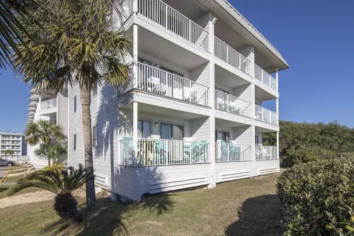 Plantation East