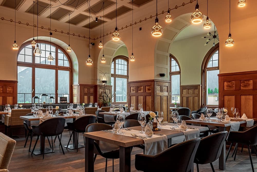 ALPINE INN Davos