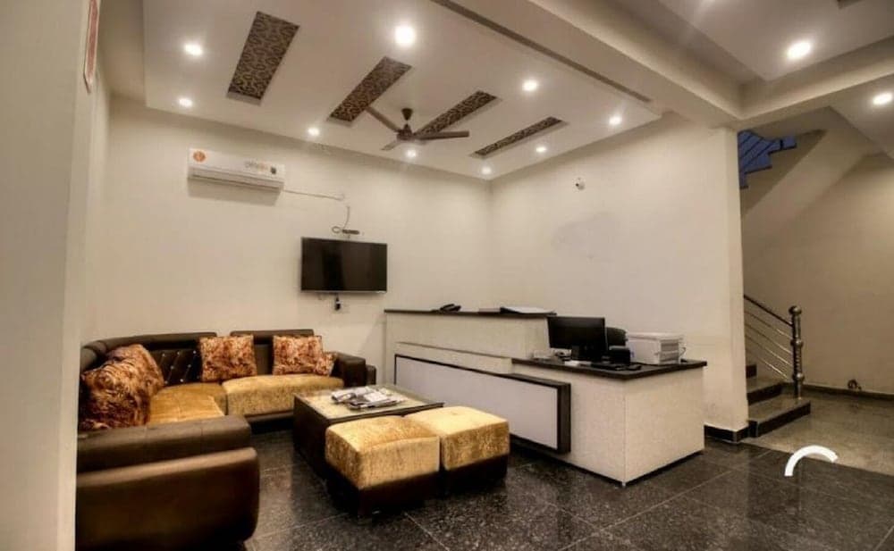 Hotel Ark Avalon Plaza-Delhi Airport