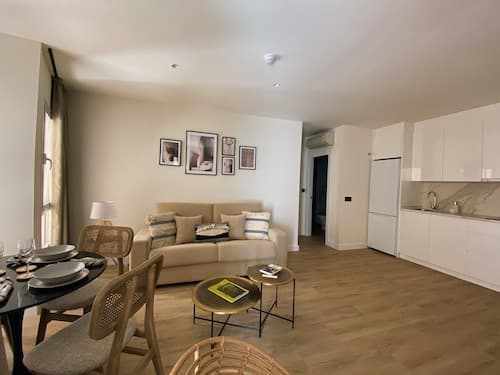 Apartamentos Málaga Premium - Calle San Telmo Thyssen Museum
