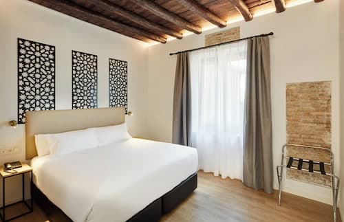 Sercotel Granada Suites