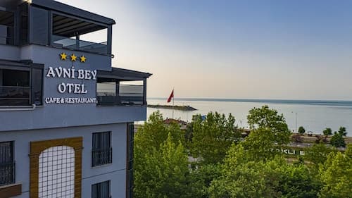 Avni Bey Otel