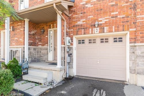 Luxury 3BR 2 5BA Townhome Private HOT TUB GYM BBQ Sauna