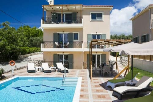Rose Villa in Svoronata