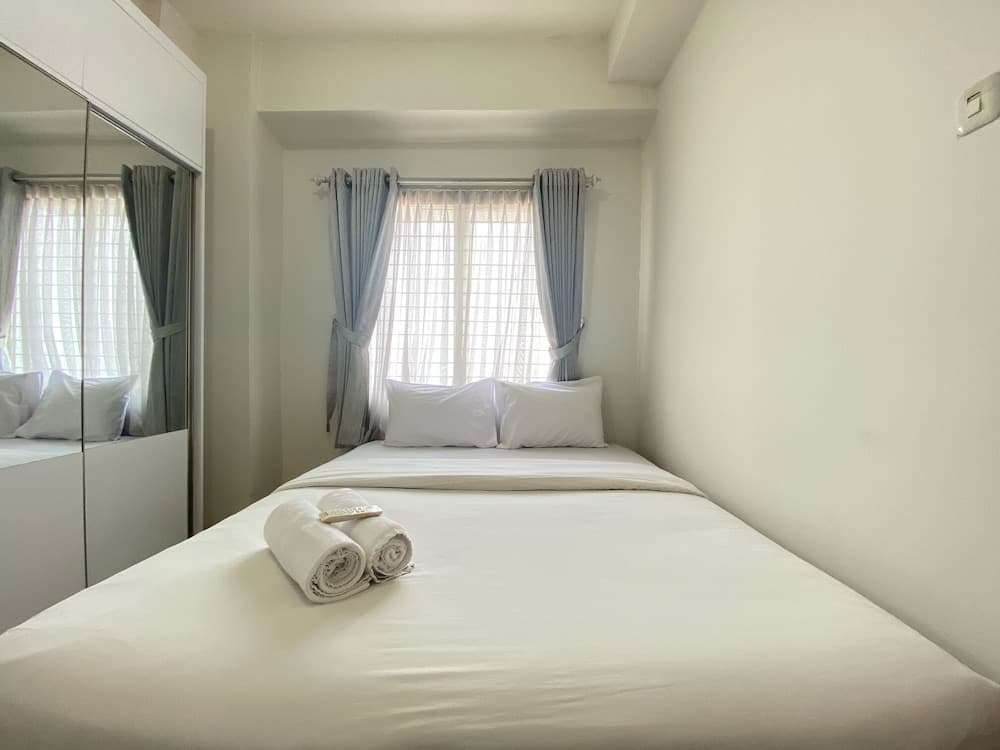 Cozy 2Br At Pinewood Apartment Jatinangor