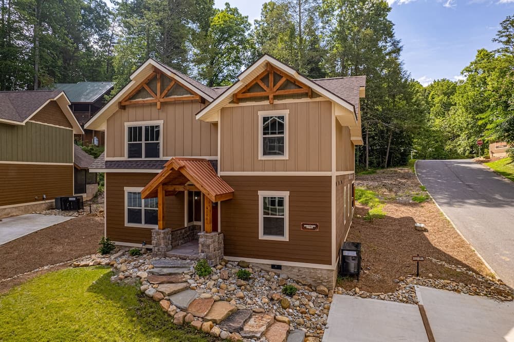 Smoky Pines Chalet