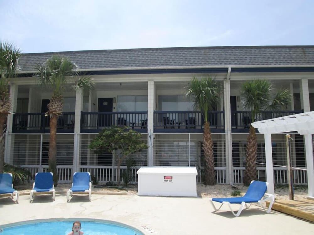 527 Sunsuite