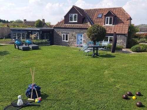 Bluebell House 5 Star Luxury 4 Bdrms and hot tub