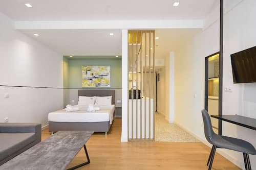 Elephant Suites