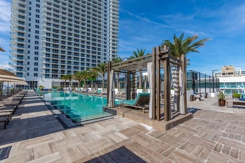 Amazing Apartments at H Beach House