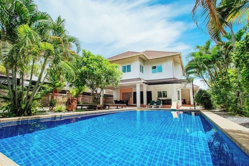 Private Residence Hosted by Sasithorn