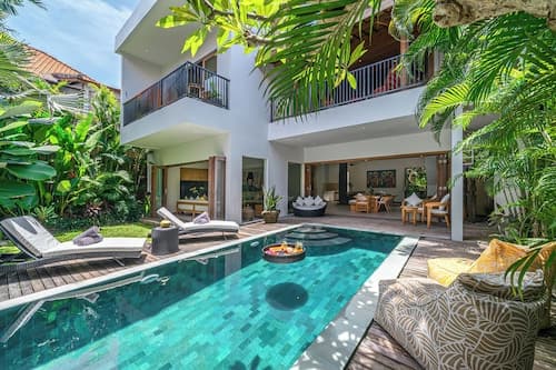 Puri Aman - Unique & Lush 3BR Pool Villa - Next to Gigi Susu & Walk to Beach