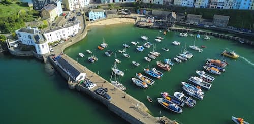 Gwynne House - 6 Bedroom - Tenby Harbour
