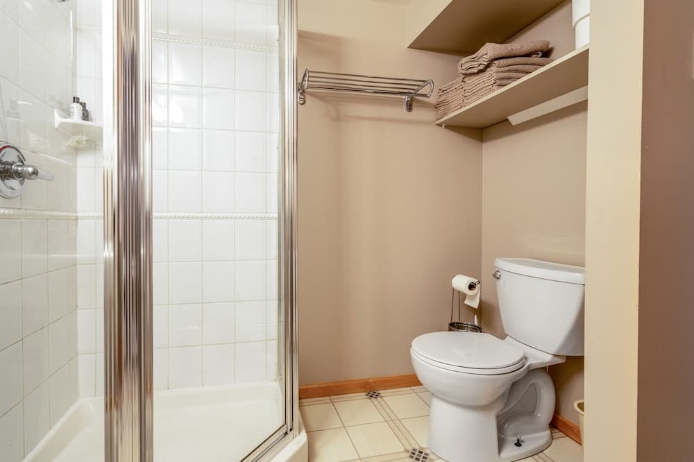 CENTRALLY Located 3-Br Home | TRUE Ski In/Out | FREE access to Pools & Hot Tubs