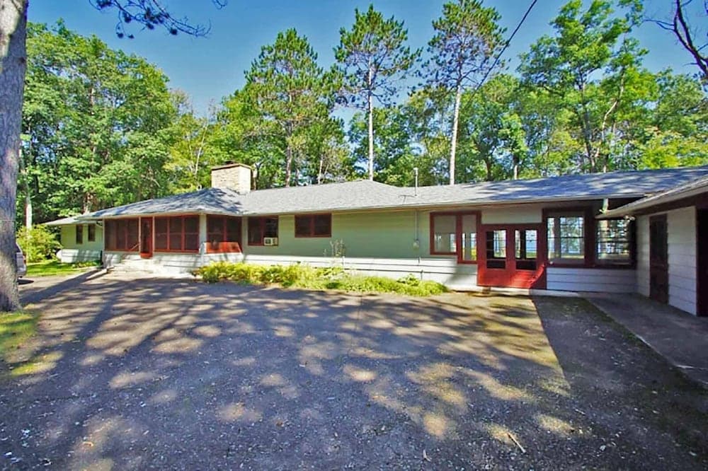 George's Lakeside Haven on Lac Courte Oreilles