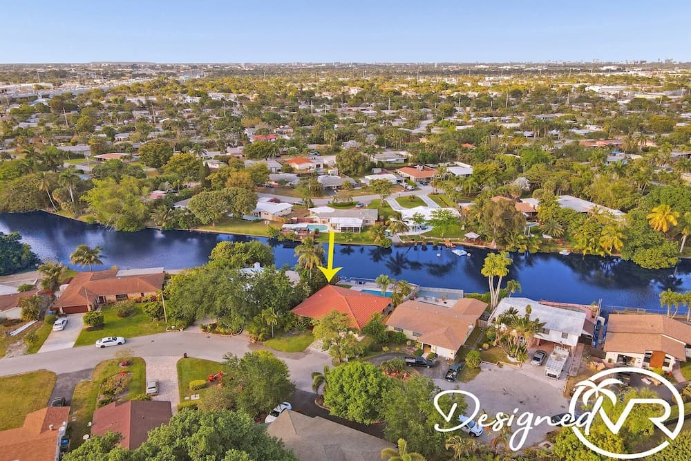 Stunning Waterfront 3BR with Heated POOL