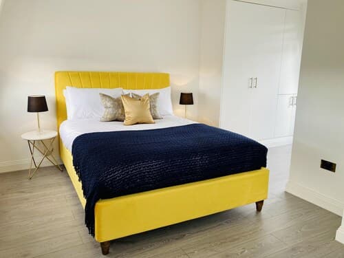 Contemporary 3-bed Apartment in Fulham, London