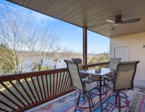 Lakefront Sanctuary - Table Rock Lake Adventures
