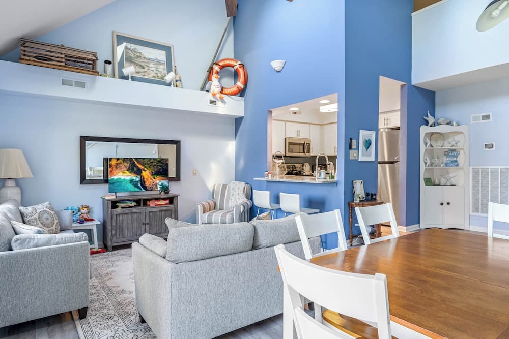 Lakeview Landing Pristine 3BR Condo