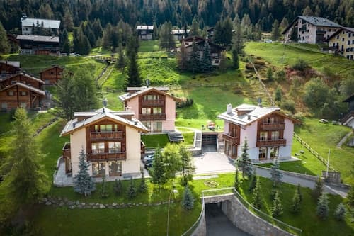 Chalet Teola