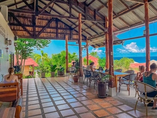 Bounty Resort