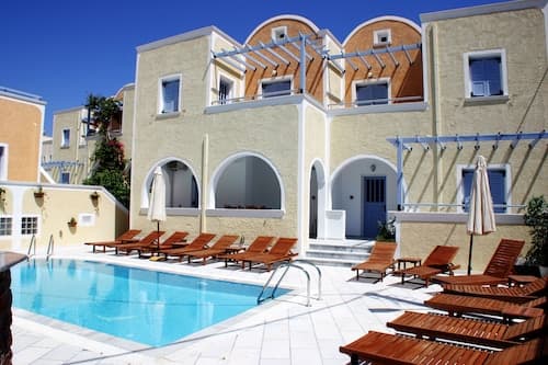 Sellada Apartments