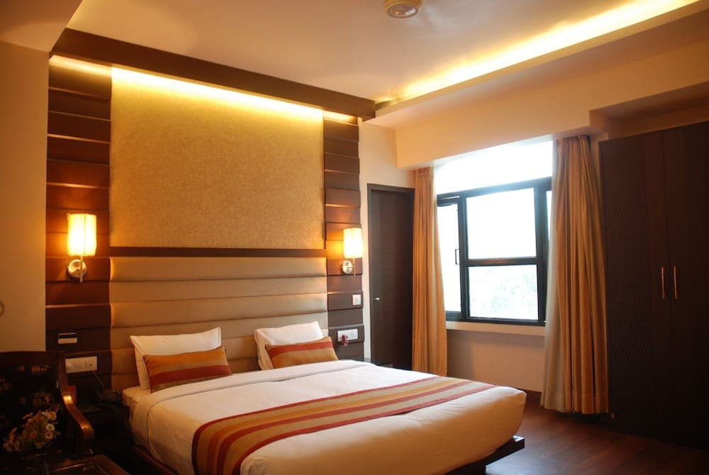 Hotel Metro Heights