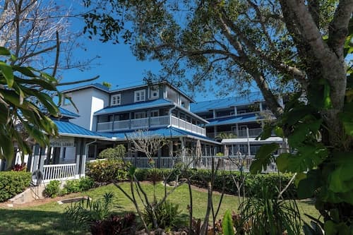 Pirate's Cove Resort & Marina