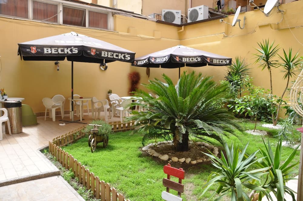 Freedom Traveller Hostel