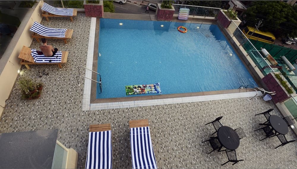 Hotel Atulyaa Taj