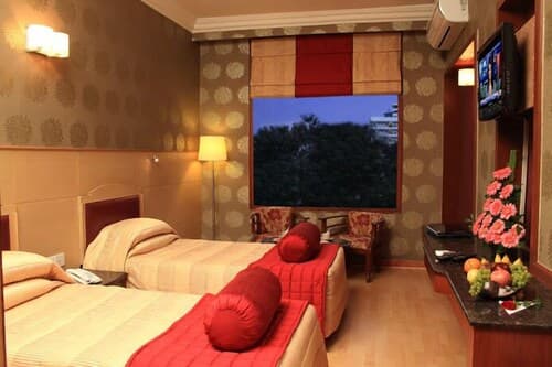 Hotel Basant Residency