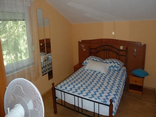Apartments Šušnjara