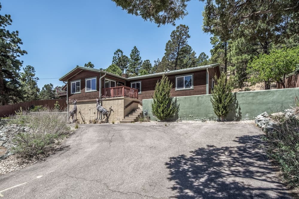 Double Elk Lodge