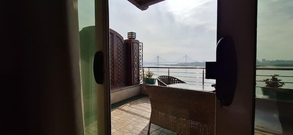 Nile Transport Hotel