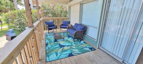 Bay View Great Deck - Pool - 2 Levels & 3 Bedr