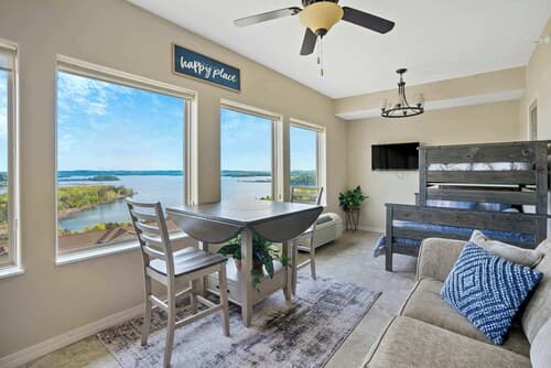 Happy Place Condo - Stunning Table Rock Lake Views