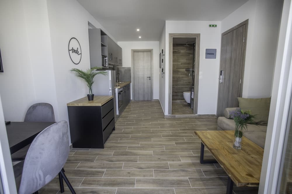 Raise Averof Serviced Apartments