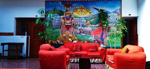 HOSTAL MONARCA