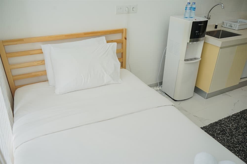 Studio Room With Comfortable Design At Sky House Bsd Apartment