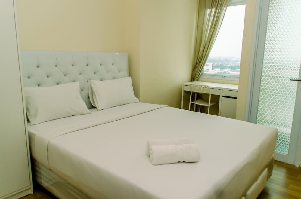 Warm And Cozy Studio Room Apartment At B Residence
