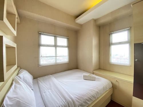 Cozy And Spacious 2Br At Suites @Metro Apartment